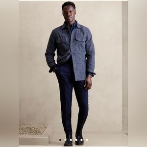 Tailored-Fit Wool Blend Trouser in Preppy Navy size 31/32